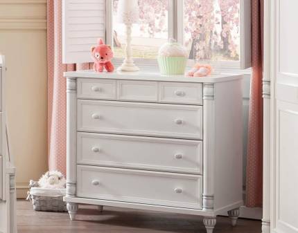 Comoda cu 4 sertare ROMANTIC alb cu design elegant