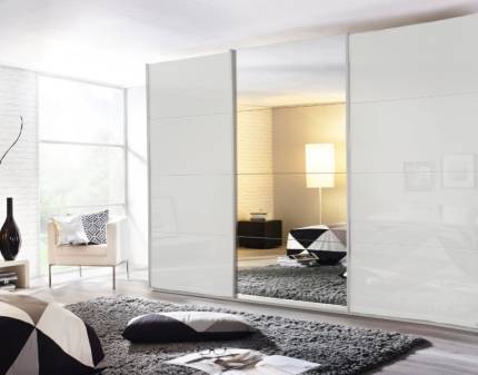 Dulap cu usi glisante KULMBACH 271x210x62cm alb alpin/ sticla alba-oglinda configurabil