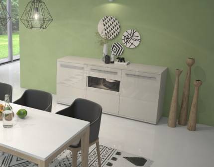 Comoda cu 3 usi cu portiune din sticla PIANO BEIGE 180x85x45cm bej lucios, manere crom