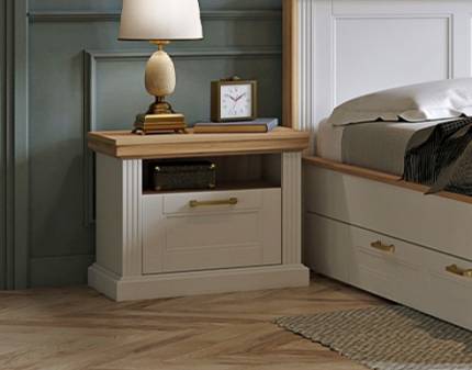 Noptiera cu 1 sertare si spatiu liber TARA WHITE 62x52x43cm alb mat/ nuc Pacific, design clasic