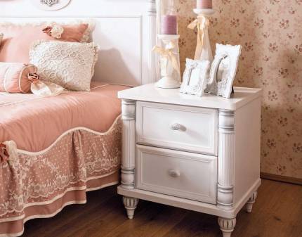 Noptiera cu 2 sertare ROMANTIC 50x56x42cm alb mat, design elegant